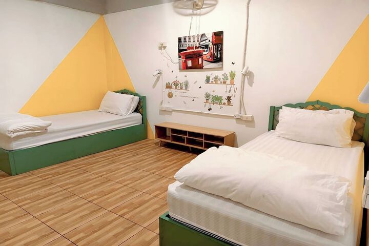 Room 45 of 94