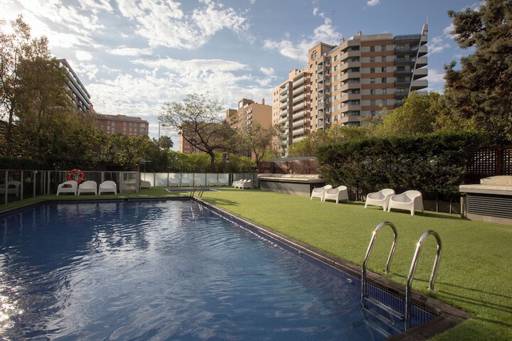 Pool 38 of 82