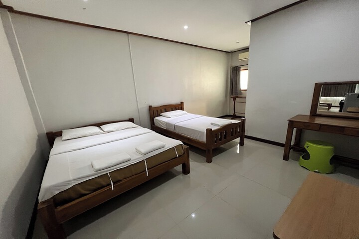 Room 22 of 87
