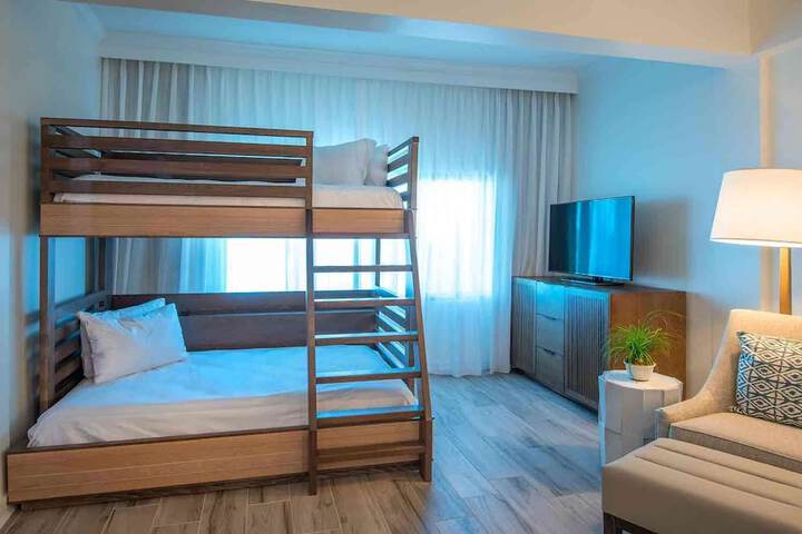 Room 42 of 243