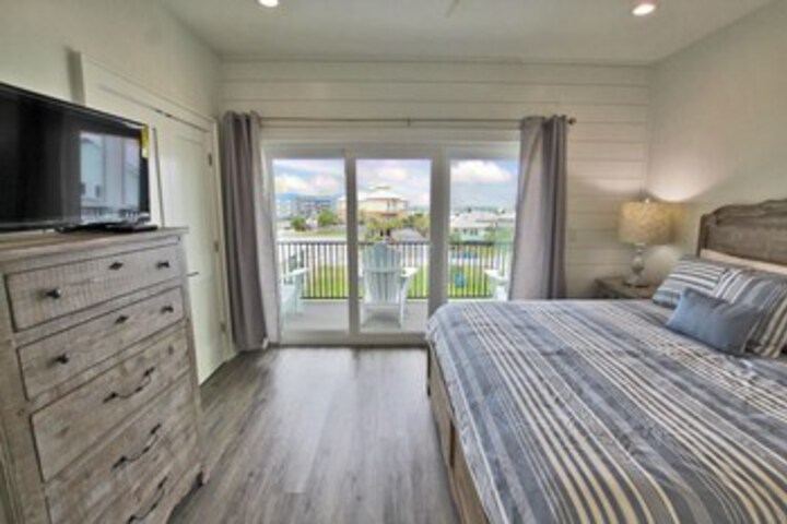 Room 43 of 48