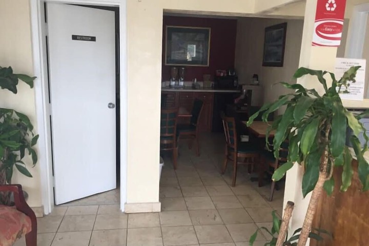 Hotel Interior 4 of 14