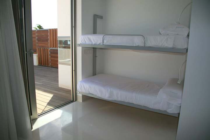 Room 5 of 31