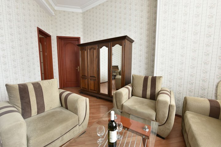 Room 25 of 57