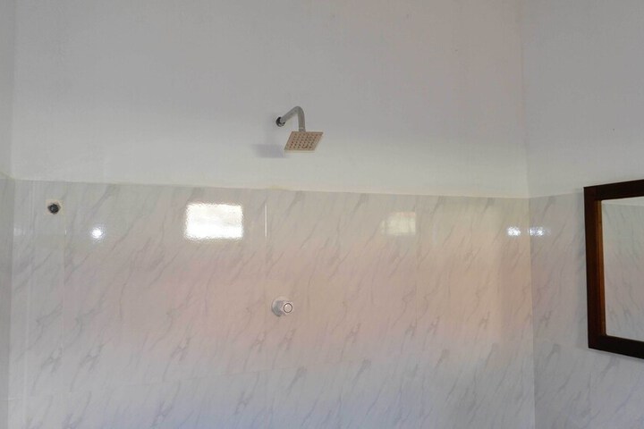 Room 11 of 26