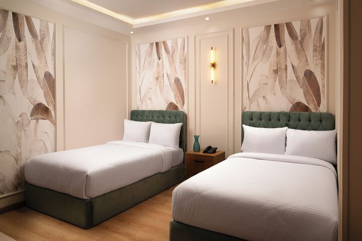 Room 20 of 35