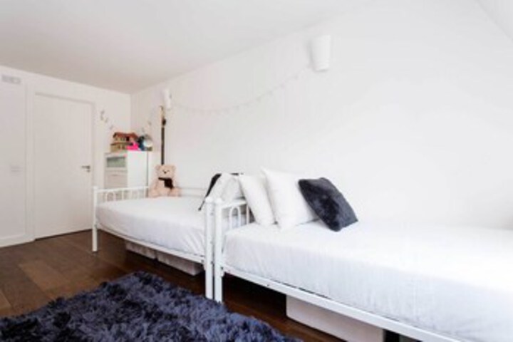 Room 14 of 19