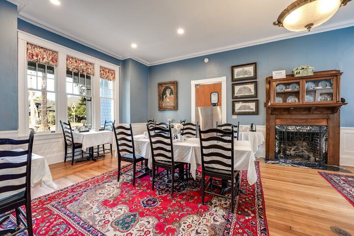 Hotel View 100 of 104