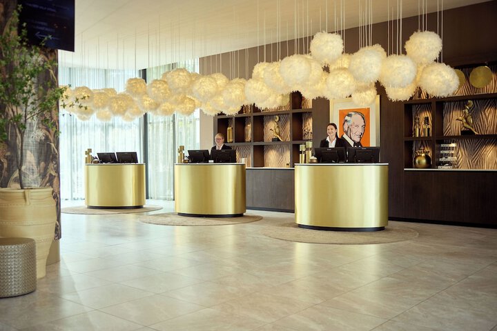 Hotel Interior 4 of 33