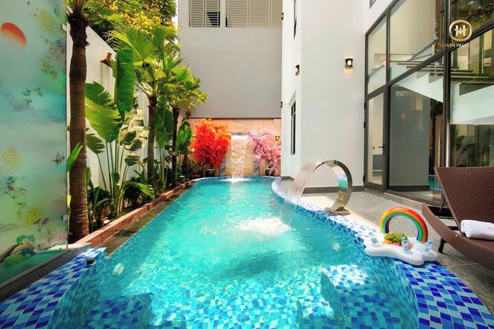 Pool 19 of 31