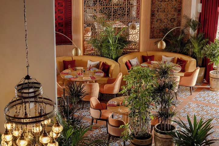 Dining 45 of 69
