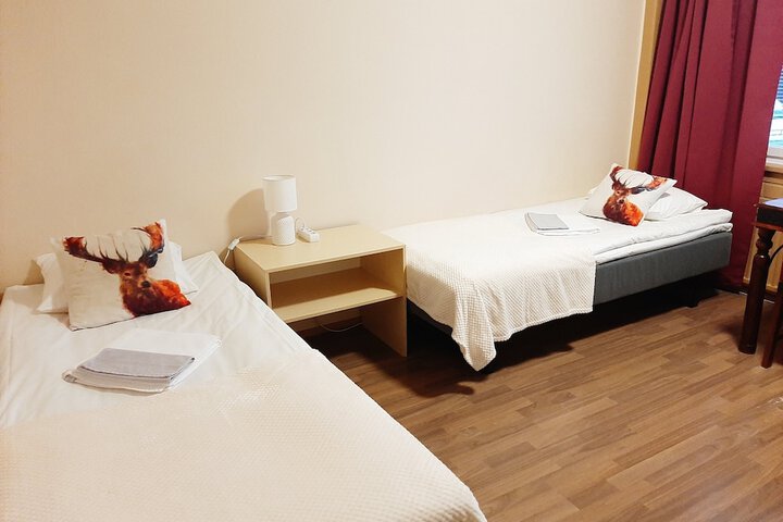Room 15 of 37