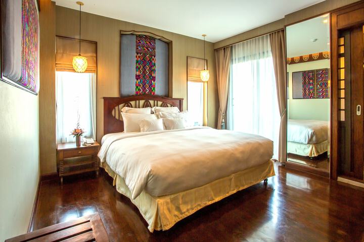 Room 29 of 53