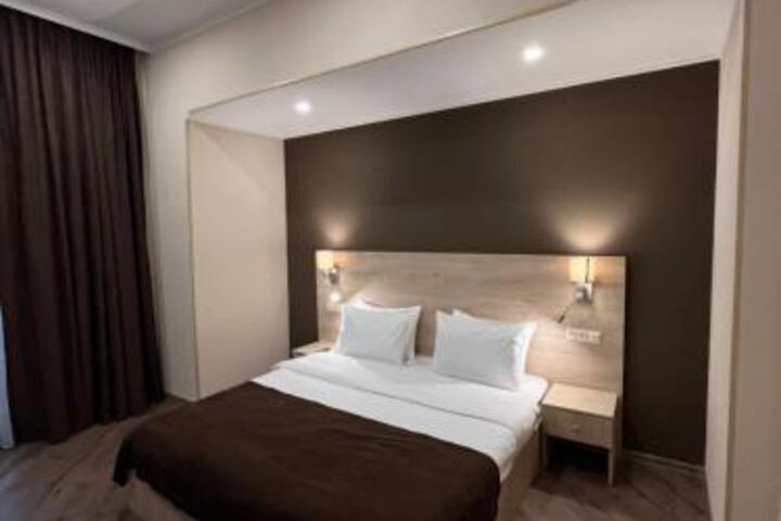 Room 3 of 23