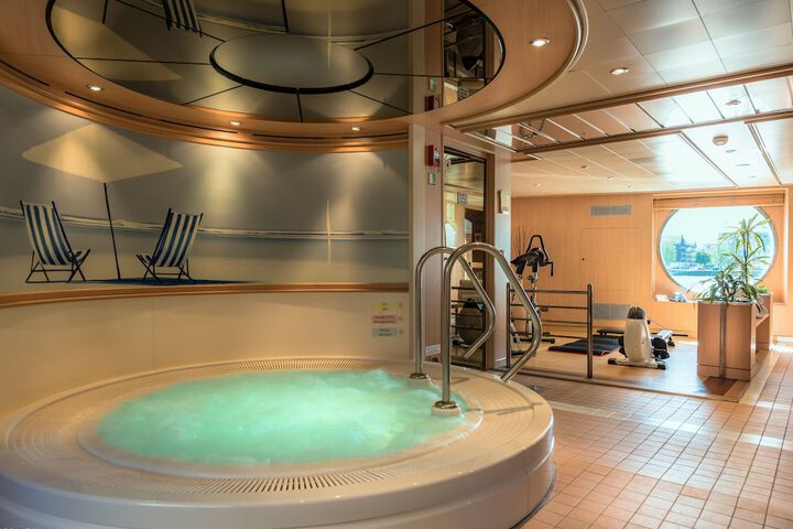 Spa 14 of 34
