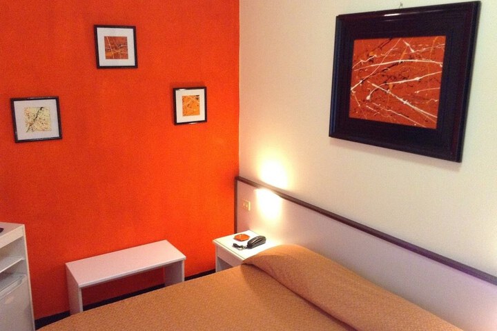 Room 19 of 65
