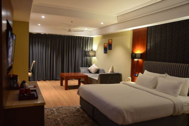Room 16 of 50