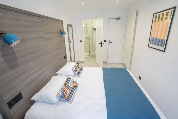 Room 3 of 29