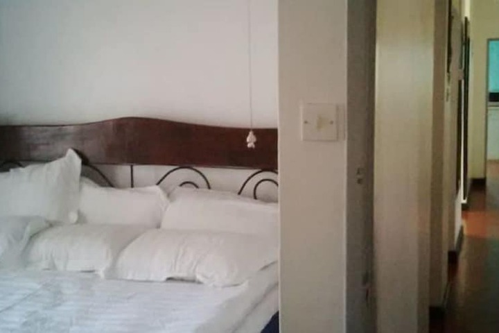 Room 3 of 15