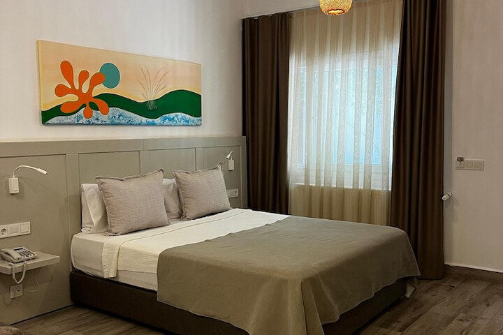 Room 11 of 71