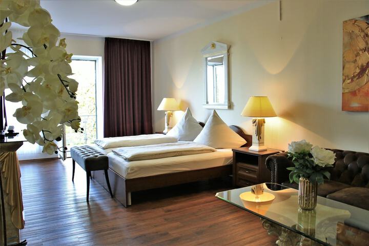 Room 5 of 45