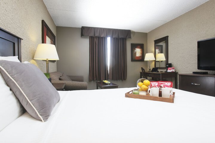 Room 9 of 48