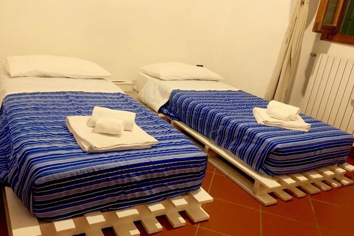Room 7 of 31
