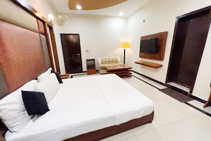 Room 41 of 67