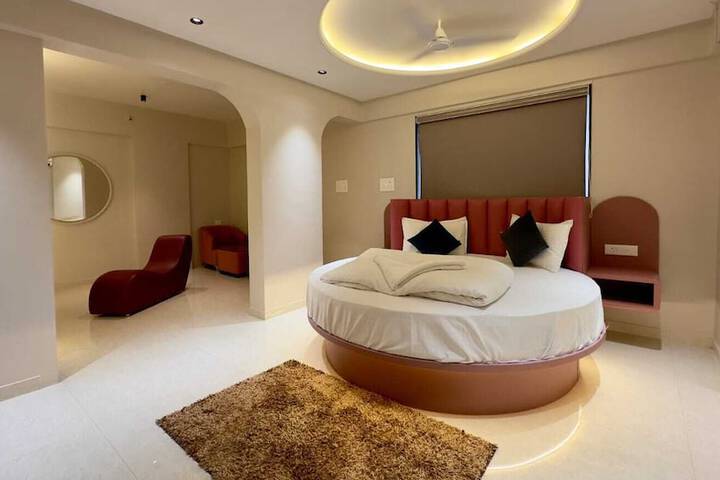 Room 3 of 6