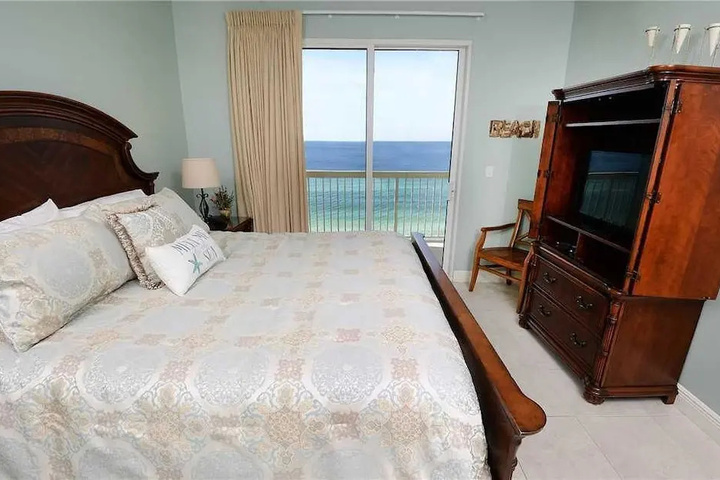 Room 5 of 20
