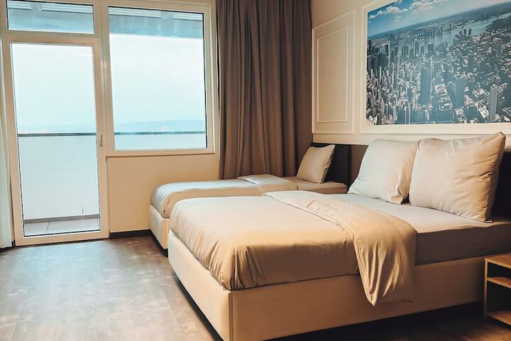 Room 15 of 91