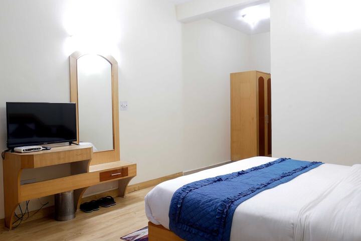 Room 19 of 48