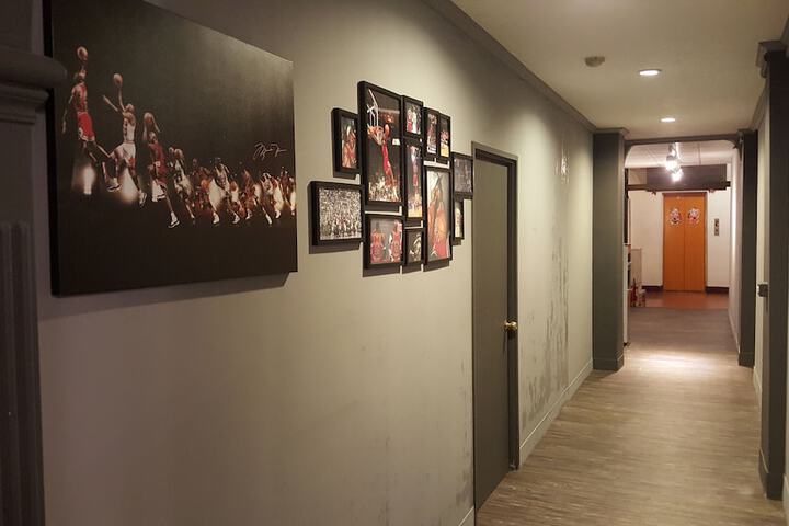 Ballroom/Hall 87 of 91