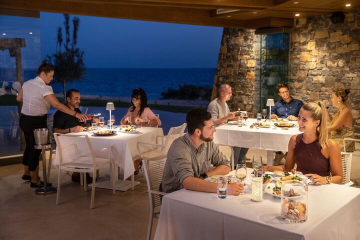 Dining 78 of 87