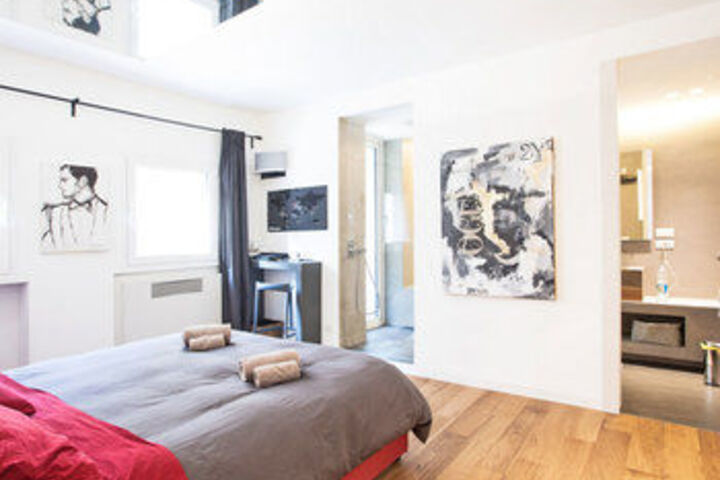 Room 26 of 68