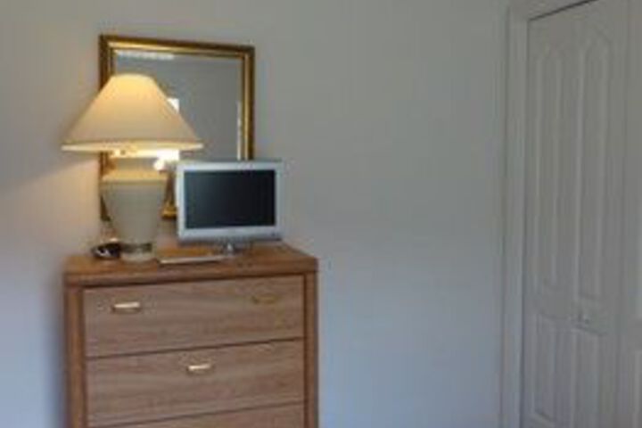 Room 32 of 59