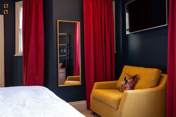 Room 14 of 21