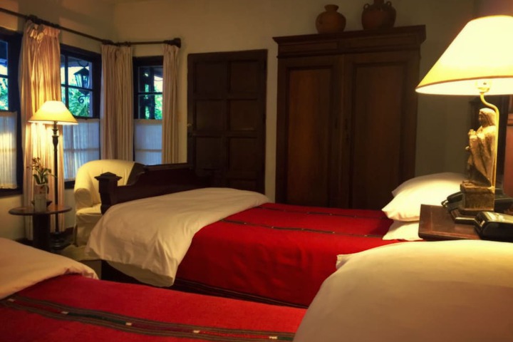 Room 16 of 28