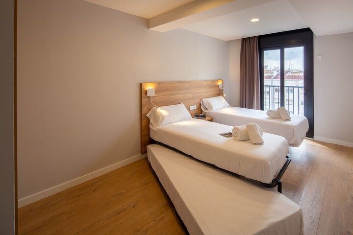 Room 5 of 30