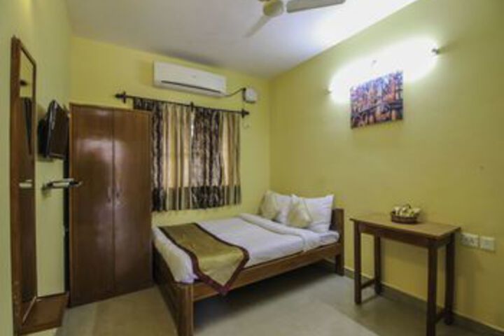 OYO 10762 Home Cozy Studio Colva