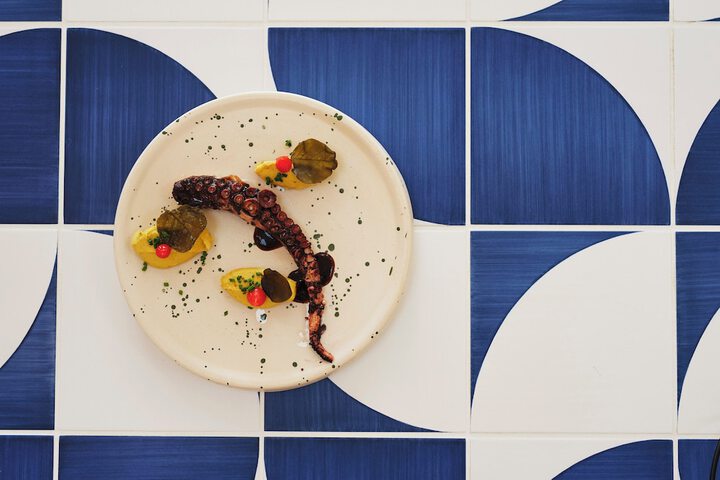 Dining 107 of 153