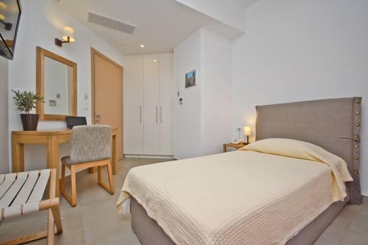 Room 16 of 67