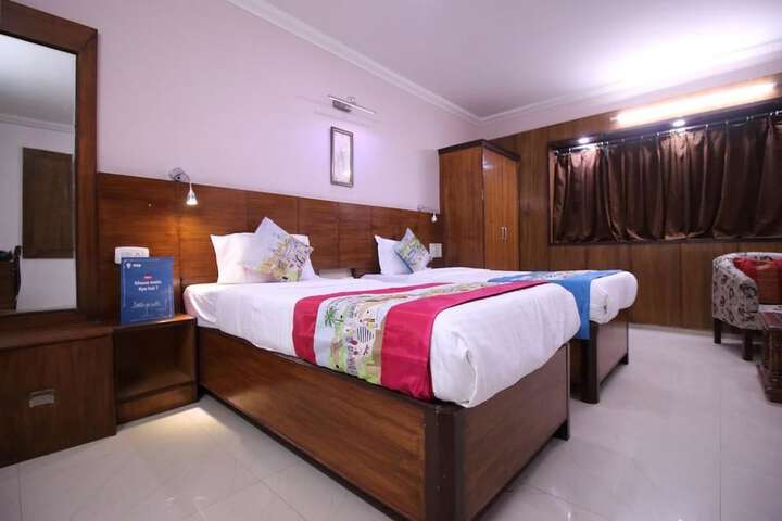 Room 9 of 10