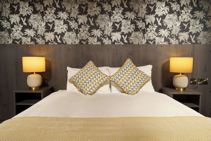 Room 41 of 295