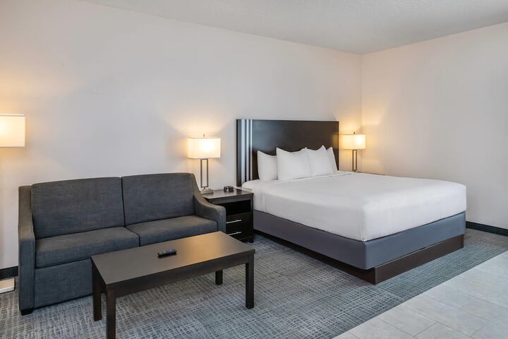 Room 21 of 46