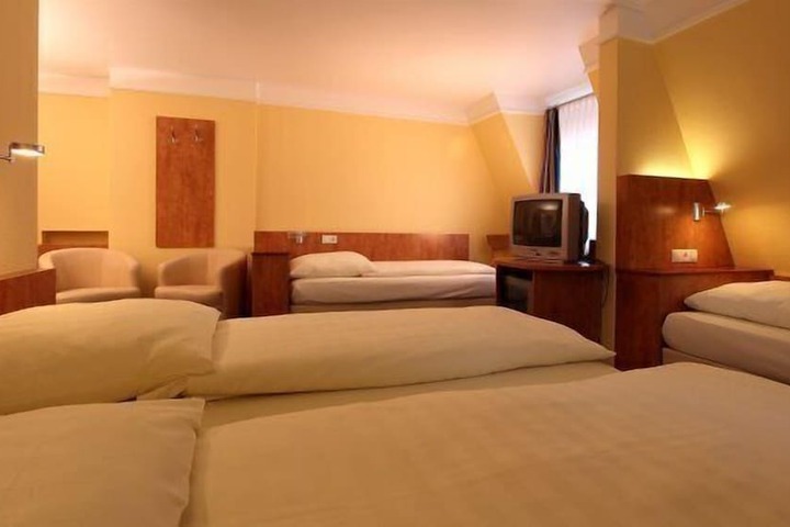Room 20 of 74