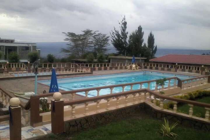 Pool 6 of 40