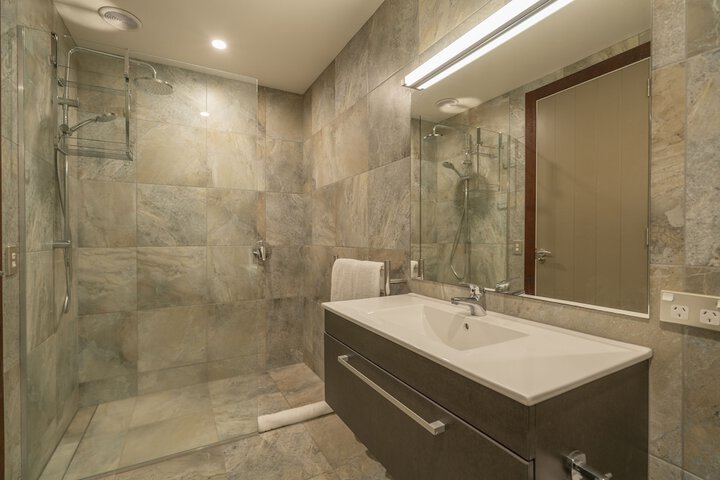 Room 14 of 20