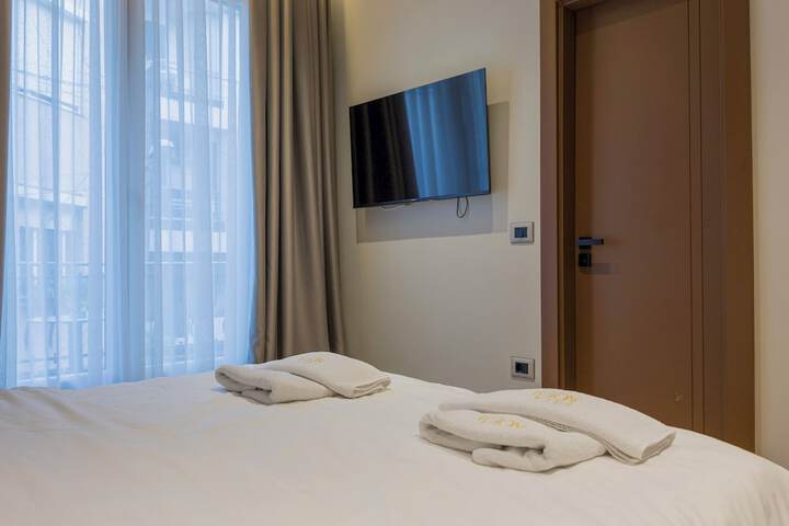 Room 52 of 96