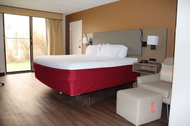 Room amenity